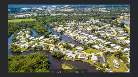 7882 SE Paradise Dr, Stuart, FL 34997 photo 2