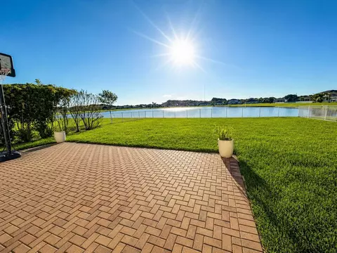 850 Gairloch Ln, Fort Pierce, FL 34947