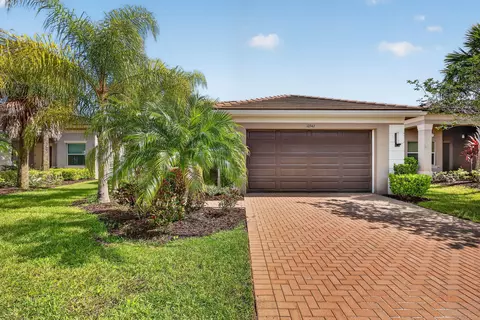 10542 SW Sunray St, Port Saint Lucie, FL 34987