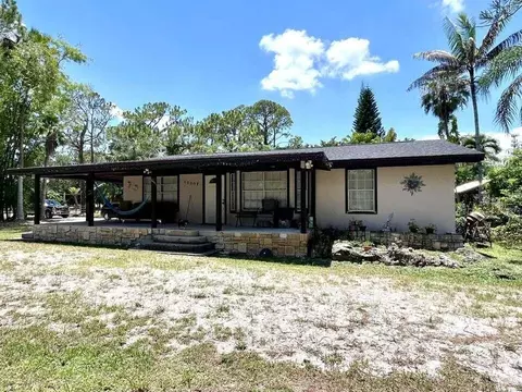 16887 W Trafalgar Dr W, The Acreage, FL 33470