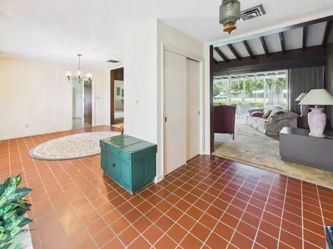 Entry Way - 1501 SE 8th Dr, Okeechobee, FL 34974 photo 5 of 7