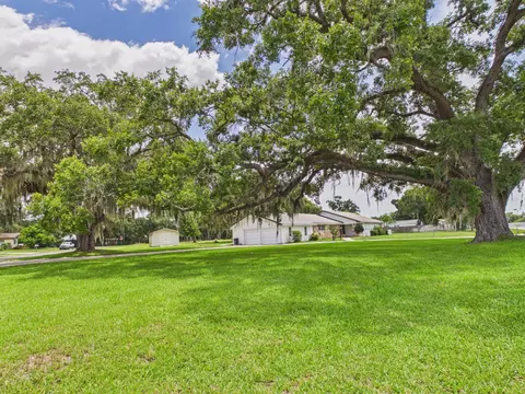 Exterior - 1501 SE 8th Dr, Okeechobee, FL 34974 photo 3 of 27