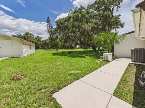 Exterior - 1501 SE 8th Dr, Okeechobee, FL 34974 photo 17 of 27