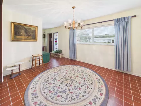Dining - 1501 SE 8th Dr, Okeechobee, FL 34974 photo 1 of 1
