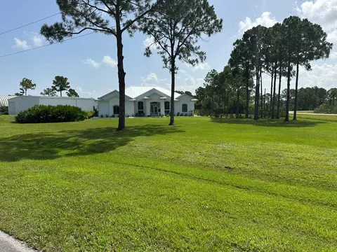 12374 Grumman Way, Port Saint Lucie, FL 34987