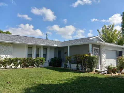 1971 SE Fallon Dr, Port Saint Lucie, FL 34983