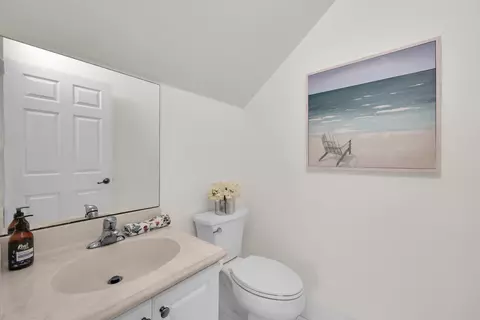 Bath - 4154 Stadium Dr, Jupiter, FL 33458 photo 3 of 3