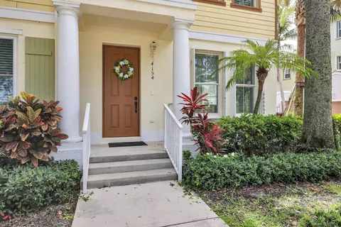 Exterior - 4154 Stadium Dr, Jupiter, FL 33458 photo 2 of 6