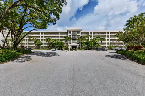 804 Cypress Blvd #503, Pompano Beach, FL 33069