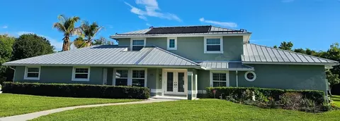 8289 SE Pilots Cove Ter, Hobe Sound, FL 33455
