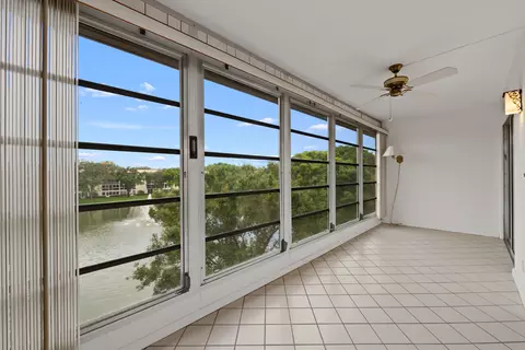 2202 Lucaya Bnd #D4, Coconut Creek, FL 33066
