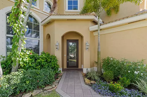 2643 Arbor Ln, Royal Palm Beach, FL 33411