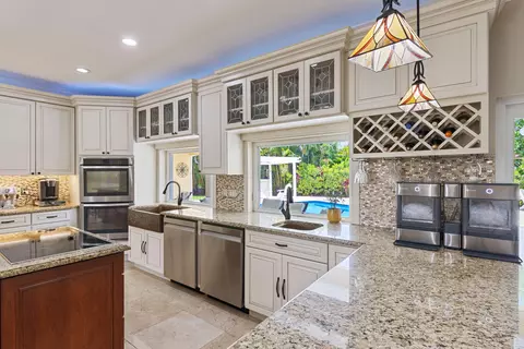 Kitchen - 16686 Golfview Dr, Weston, FL 33326 photo 12 of 12
