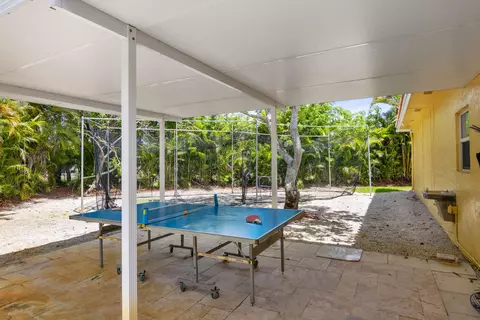 Exterior - 16686 Golfview Dr, Weston, FL 33326 photo 6 of 13