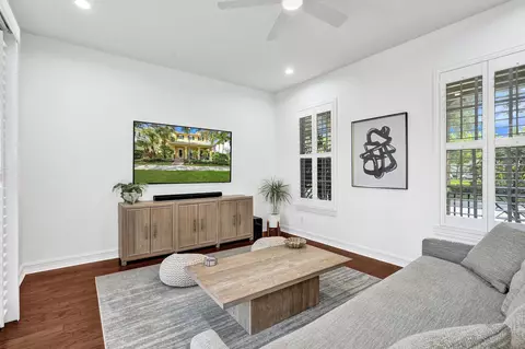 Living - 111 Leather Leaf Dr, Jupiter, FL 33458 photo 2 of 5