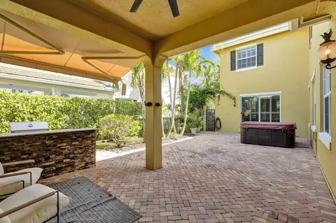Exterior - 111 Leather Leaf Dr, Jupiter, FL 33458 photo 7 of 16