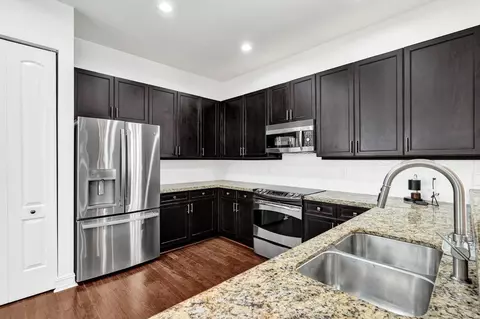 Kitchen - 111 Leather Leaf Dr, Jupiter, FL 33458 photo 2 of 4