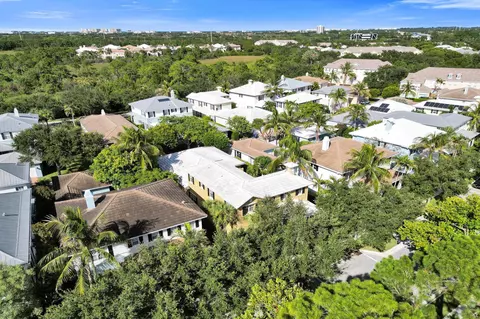 View/Area - 111 Leather Leaf Dr, Jupiter, FL 33458 photo 3 of 11