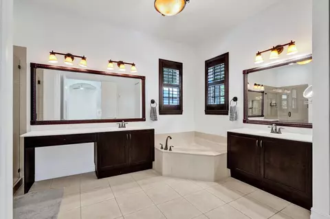 Bath - 111 Leather Leaf Dr, Jupiter, FL 33458 photo 1 of 11