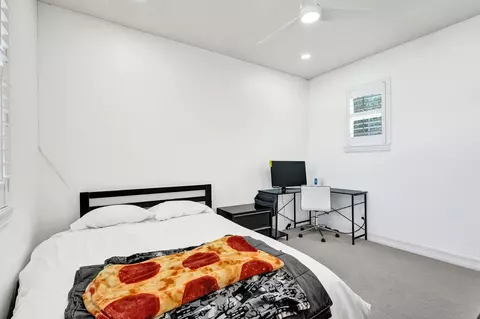 Bedroom - 111 Leather Leaf Dr, Jupiter, FL 33458 photo 7 of 13