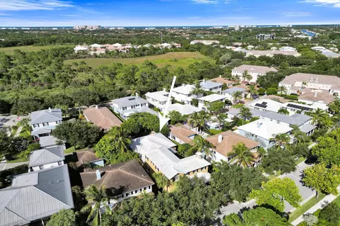 View/Area - 111 Leather Leaf Dr, Jupiter, FL 33458 photo 4 of 11