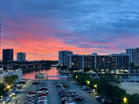3725 S Ocean Dr #727, Hollywood, FL 33019