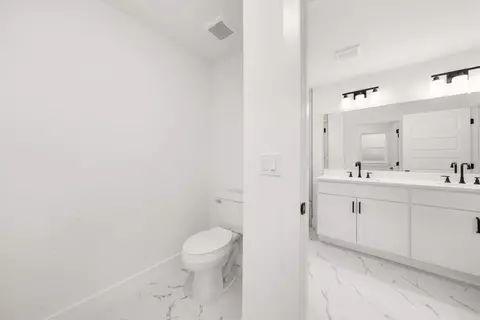 Bath - 5513 Sopera Dr, Sebring, FL 33872 photo 3 of 4