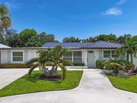 2427 Country Oaks Ln, Palm Beach Gardens, FL 33410