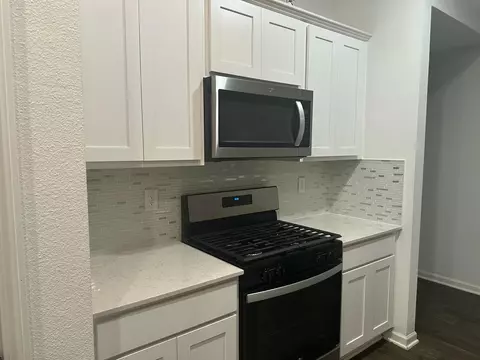 Kitchen - 1 Caddy Ct, Bunnell, FL 32110 photo 2 of 4