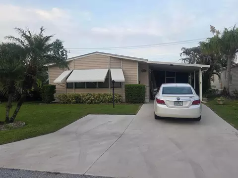 7365 SE Independence Ave, Hobe Sound, FL 33455
