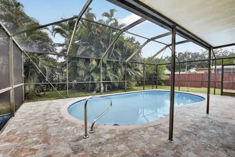 8968 SW 52nd Pl, Cooper City, FL 33328