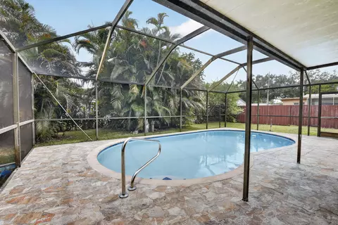8968 SW 52nd Pl, Cooper City, FL 33328