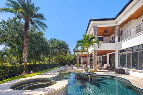 Exterior - 7242 Stonegate Blvd, Parkland, FL 33076 photo 7 of 8