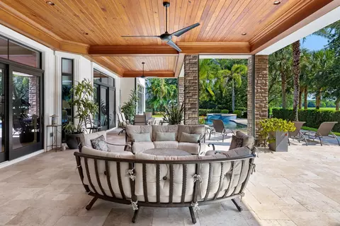 Exterior - 7242 Stonegate Blvd, Parkland, FL 33076 photo 6 of 8