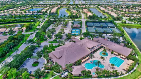 View/Area - 212 Monaco E, Delray Beach, FL 33446 photo 3 of 21