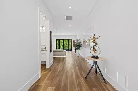 Entry Way - 3209 Leigh Rd, Pompano Beach, FL 33062 photo 2 of 2