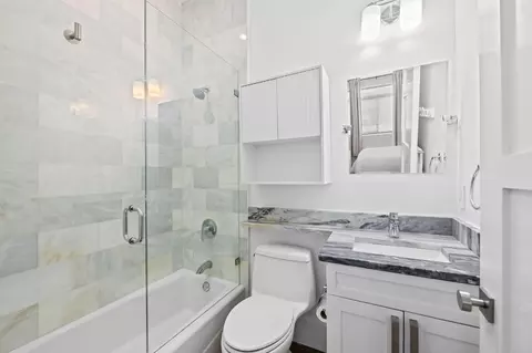 Bath - 3209 Leigh Rd, Pompano Beach, FL 33062 photo 3 of 5