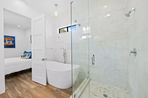 Bath - 3209 Leigh Rd, Pompano Beach, FL 33062 photo 1 of 5
