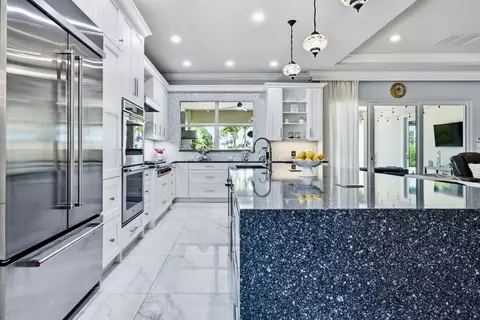 Kitchen - 155 Lucia Ct, Jupiter, FL 33478 photo 3 of 5