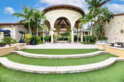 Exterior - 155 Lucia Ct, Jupiter, FL 33478 photo 10 of 13