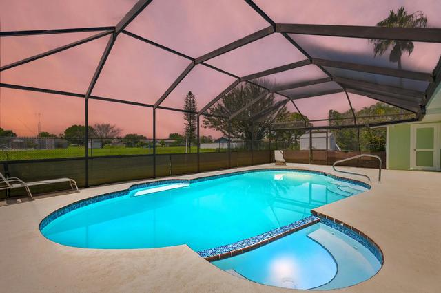 502 NW Kilpatrick Ave, Port Saint Lucie, FL 34983
