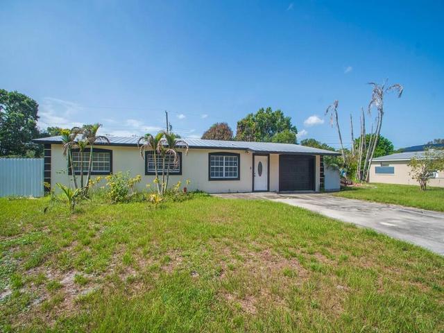 355 Johnston St, Fort Pierce, FL 34982