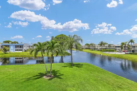 359 Saxony Trl #H, Delray Beach, FL 33446