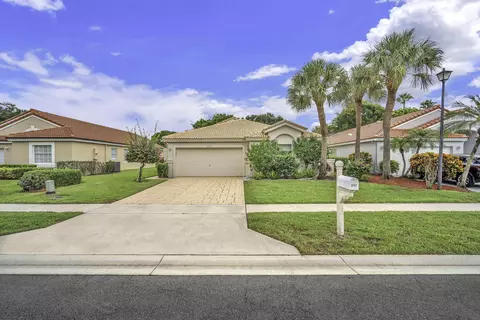 5707 Swaying Palm Ln, Boynton Beach, FL 33437