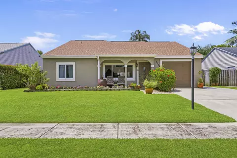 7779 Blairwood Cir N, Lake Worth, FL 33467