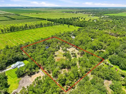 6413 S Header Canal Rd, Fort Pierce, FL 34945