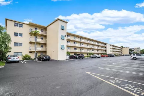 2615 NE 3rd Ct #308, Boynton Beach, FL 33435