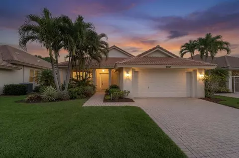 9110 Bay Harbour Cir, West Palm Beach, FL 33411