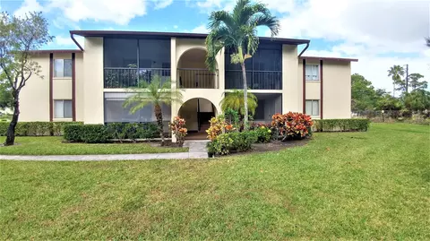4807 Sable Pine Cir #B1, West Palm Beach, FL 33417