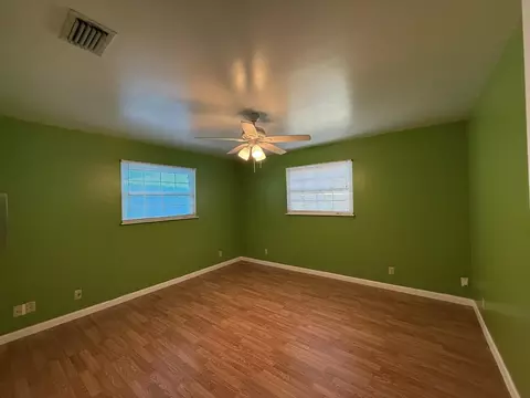 Bedroom - 9107 SE 62nd Dr, Okeechobee, FL 34974 photo 2 of 2